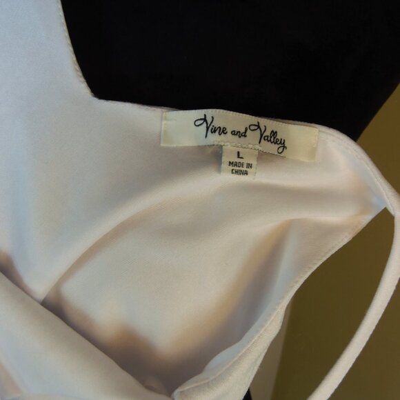 Vine & Valley Women's SZ LG Green with White One piece Jump Suit - Picture 8 of 8